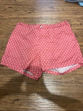 Peter Millar Crown Crafted Men’s Pink Swim Shorts
Size: XL
Inseam: 5.5”